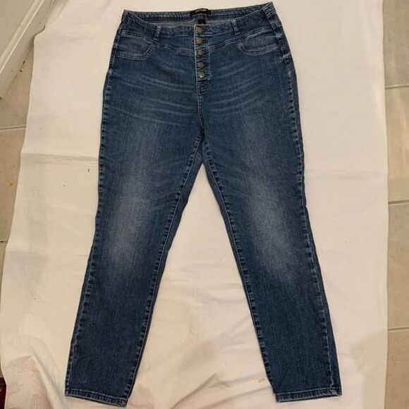 Refuge 5 button jeans size 16 - Picture 2 of 6